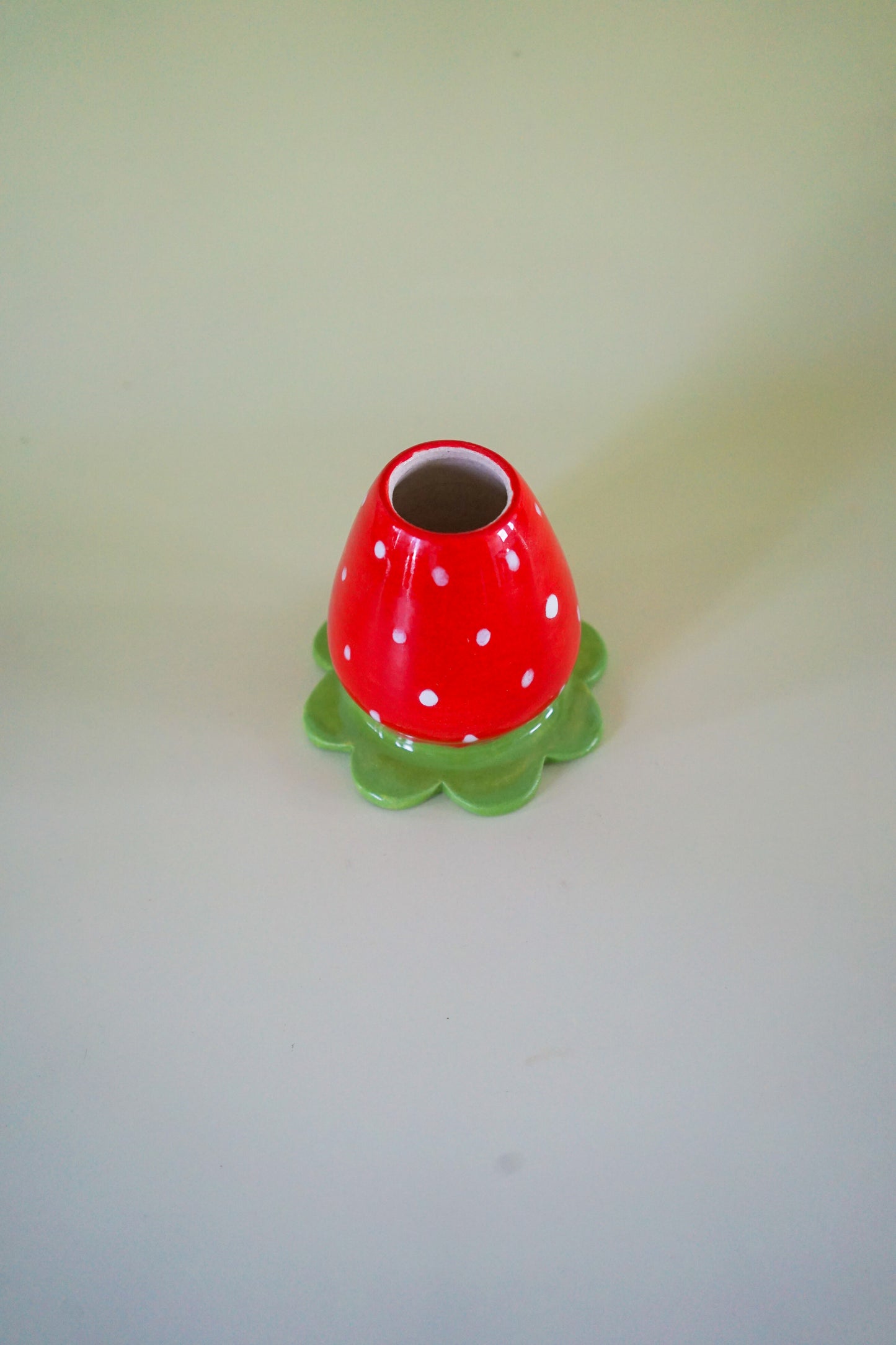 Chasen Holder - Strawberry - Pre Order