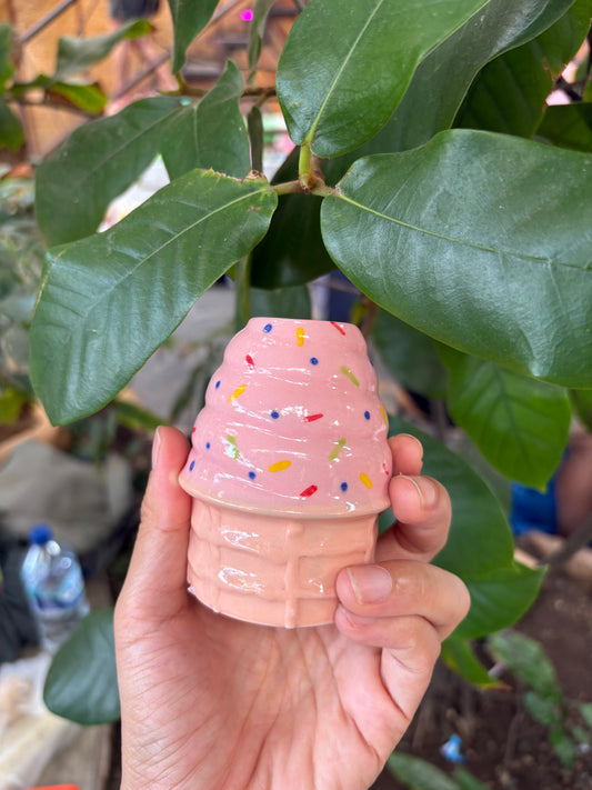 Ice cream chasen stand